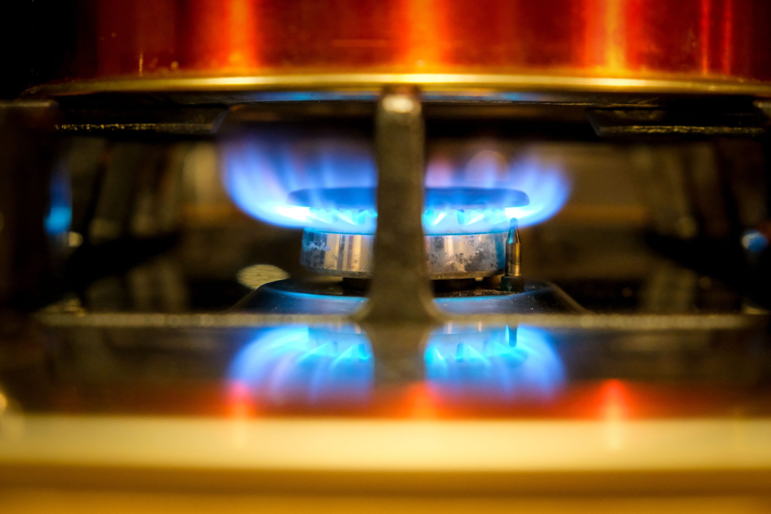Brûleur gaz avec flamme bleue intense