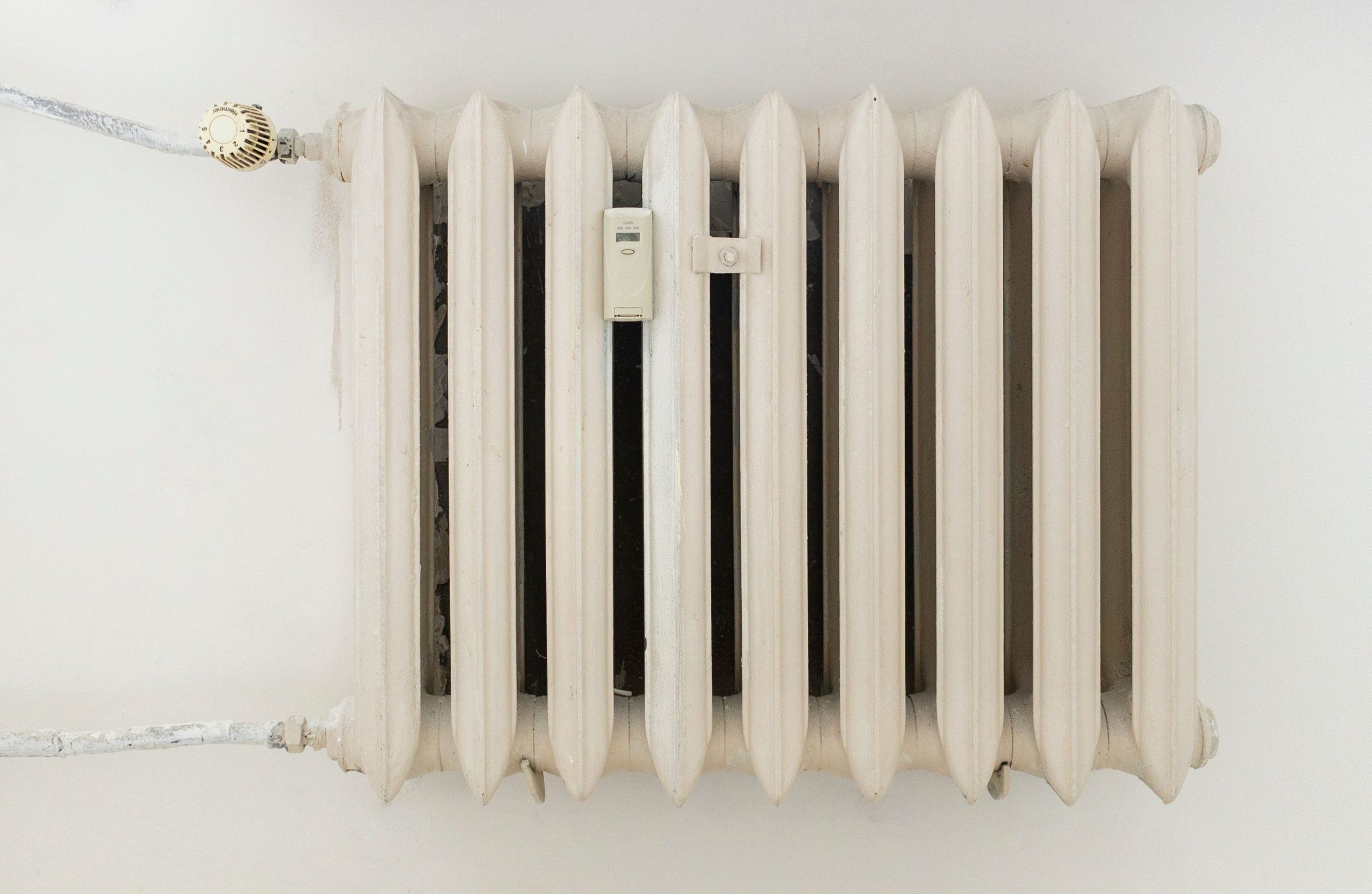 Radiateur blanc classique design minimaliste