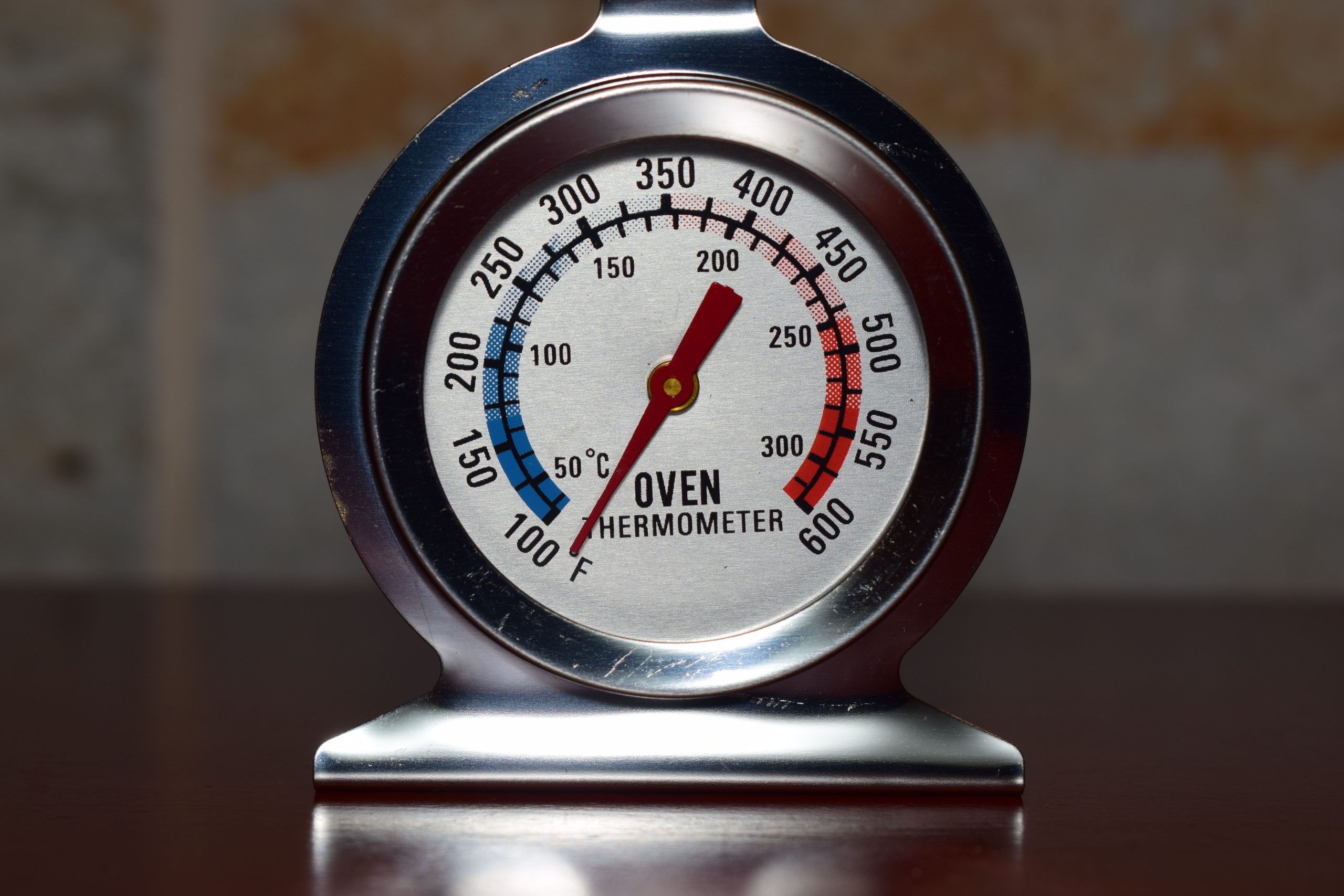 Thermometre four metallique affichage Celsius Fahrenheit